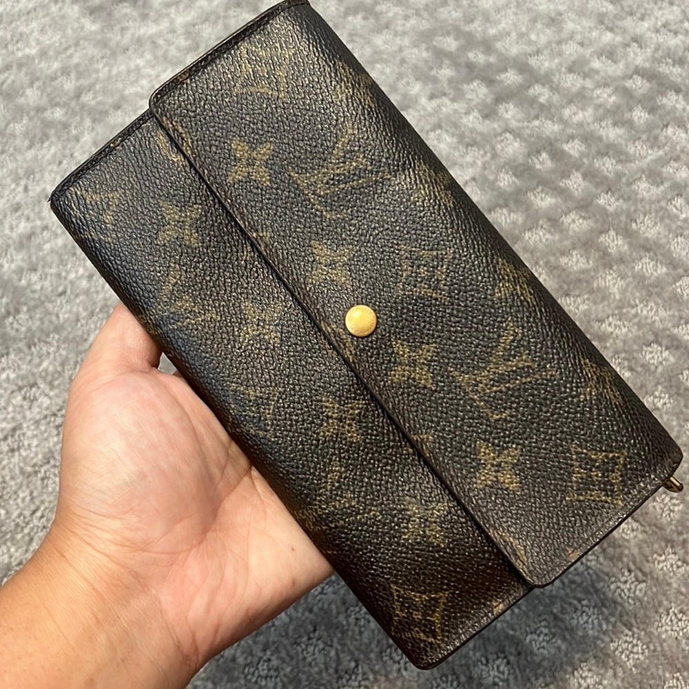Louis Vuitton Classic Portefeuille mono